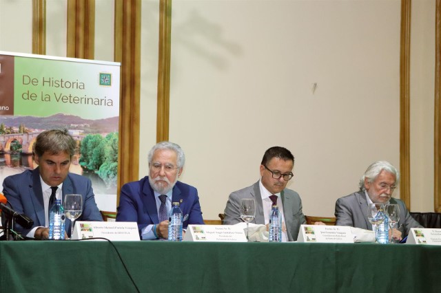 O presidente do Parlamento participa na inauguración do Congreso de Historia da Veterinaria que se celebra en Ourense