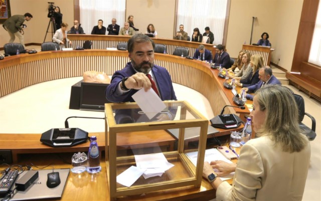 Constituída formalmente a Comisión de investigación sobre a contratación pública da Administración autonómica