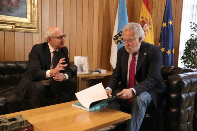  A Fiscalía Superior de Galicia entrega ao Parlamento a memoria anual do exercicio 2023