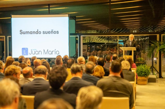 Santalices destaca a predisposición absoluta do Parlamento para mellorar a vida dos máis vulnerables