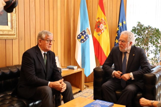 O CES entrega ao Parlamento a Memoria sobre a situación económica e social de Galicia 2024