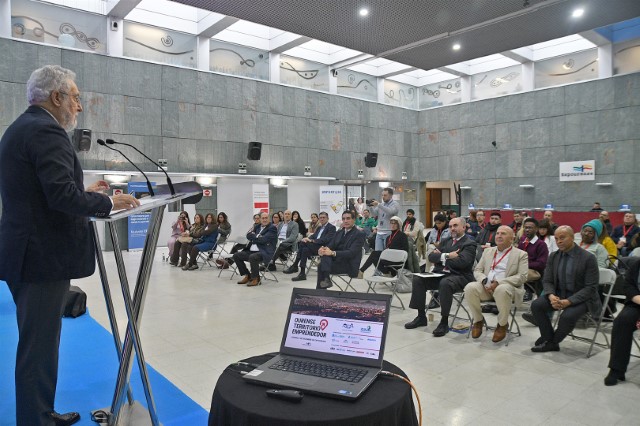 Santalices: «O emprendemento está no ADN dos galegos e galegas»