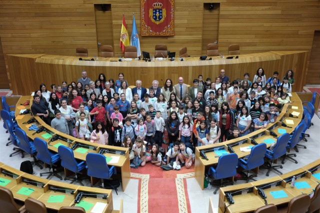 Santalices destaca que o Parlamento de Galicia é pioneiro na regulación no eido das novas tecnoloxías 