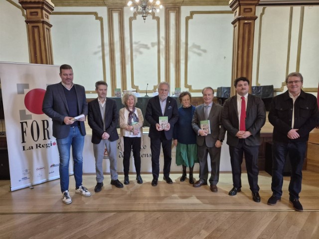 Santalices salienta a figura de Otero Pedrayo como vínculo do galeguismo coa cultura universal