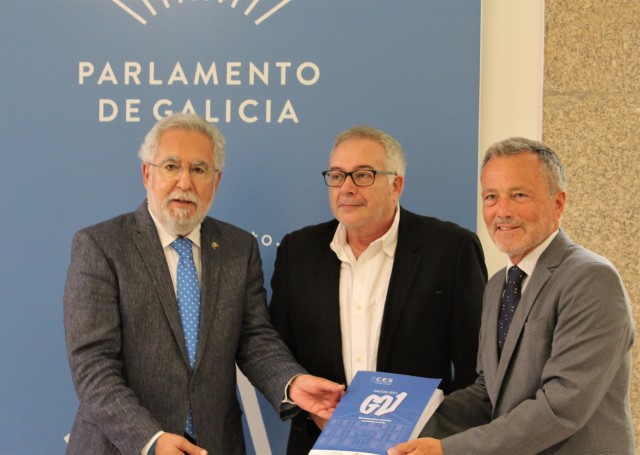 O presidente do CES entrega ao Parlamento a Memoria sobre a situación económica e social de Galicia 2021