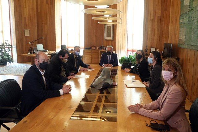 CERMI Galicia entrega ao Parlamento un manifesto no Día Nacional da Convención Internacional sobre os dereitos das persoas con discapacidade