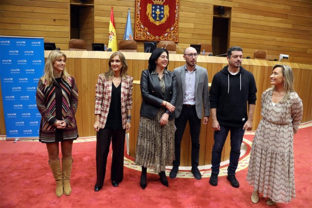 A vicepresidenta 1ª do Parlamento de Galicia, Elena Candia, preside o X Foro Infantil Unicef-Parlamento de Galicia no que participan representantes dos consellos locais de participación infantil e adolescente de Moeche, Teo, Ames, Viveiro, Moaña, Ponteare