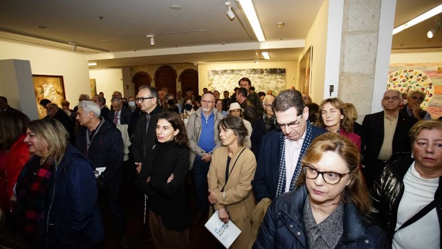 Santalices, na inauguración da mostra A Nosa Arte: “As institucións inmóbiles, estáticas e pechadas son cousa do pasado"