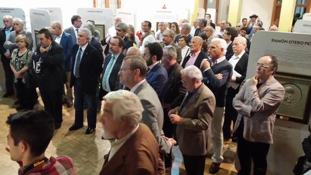 O Centro Galego de Barcelona acolle a exposición sobre os autores homenaxeados no Día das Letras Galegas