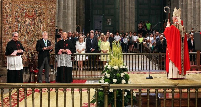 Santalices, na Ofrenda ao Apóstolo: “debemos  seguir prestando atención, con máis intensidade se cabe, ás  persoas e as súas necesidades”