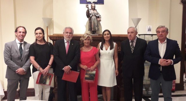 Santalices participa na inauguración dunha exposición da pintora Marisa Redondo na Casa de Galicia en Madrid