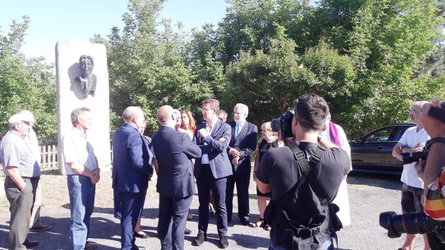 O presidente do Parlamento participa nunha ofenda floral a Miguel Ángel Blanco