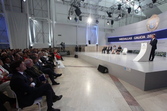 O presidente  do Parlamento asiste aos actos institucionais do Día de Galicia