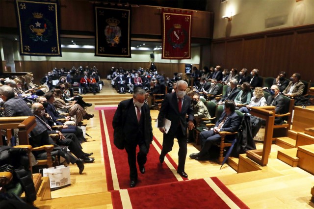 Santalices: “Ningunha democracia pode descoidar a confianza nas institucións”Santalices: “Ningunha democracia pode descoidar a confianza nas institucións”