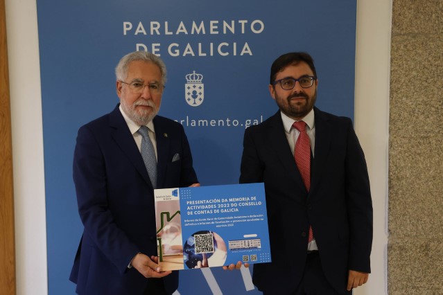 Entregados no Parlamento de Galicia a Memoria 2022 do Consello de Contas e os informes de fiscalización e prevención da corrupción