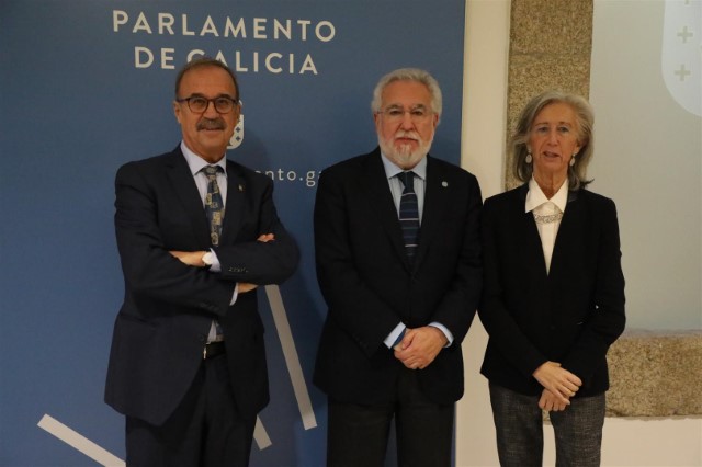 A Real Academia Galega de Ciencias asesorará ao Parlamento de Galicia para ofrecer información científica de calidade a deputadas e deputados