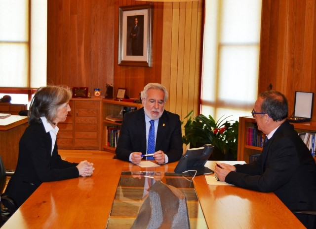 Presidente e vicepresidenta da Real Academia Galega de Ciencias efectúan unha visita de cortesía ao Parlamento