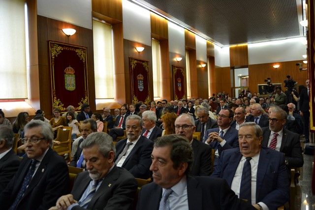 Acto de 30 aniversario da lei 6/1984, de 5 de xuño, do Valedor do Pobo. No Salón dos Reis do Parlamento de Galicia.