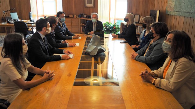 Os presidentes dos catro colexios oficiais de farmacéuticos de Galicia efectúan unha visita institucional ao Parlamento