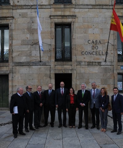 O presidente do Parlamento reivindica que a riqueza idiomática de Galicia “ábrenos as portas de medio mundo”