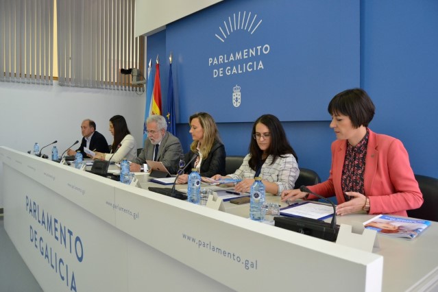 O presidente do Parlamento agradece a sinatura do Pacto Galego pola Infancia que busca converter os dereitos dos nenos nun obxectivo prioritario