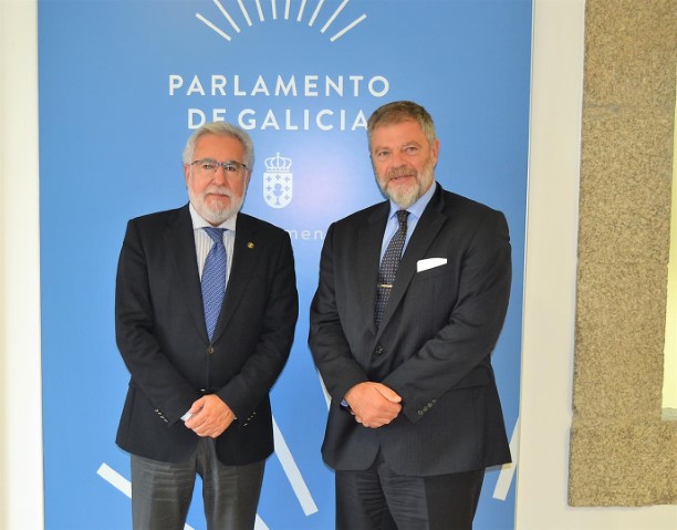 O embaixador de Alemania visita o Parlamento de Galicia