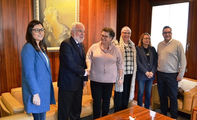 Os integrantes da Mesa do Parlamento efectúan unha visita institucional á sede do Valedor do Pobo