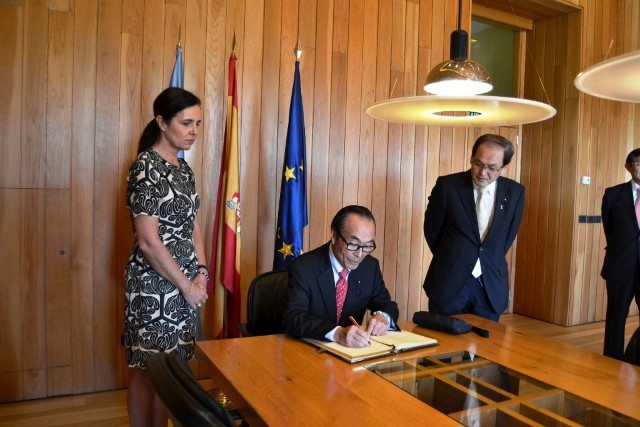 Unha delegación da Prefectura de Wakayama (Xapón) visita o Parlamento de Galicia