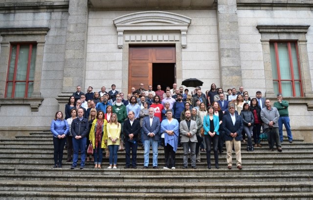 Minuto de silencio no Parlamento de Galicia en memoria das vítimas dos incendios forestais