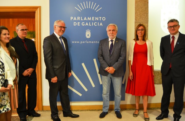 Unha delegación do estado brasileiro de Paraná e da provincia arxentina de Misiones visita o Parlamento de Galicia