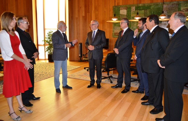 Unha delegación do estado brasileiro de Paraná e da provincia arxentina de Misiones visita o Parlamento de Galicia