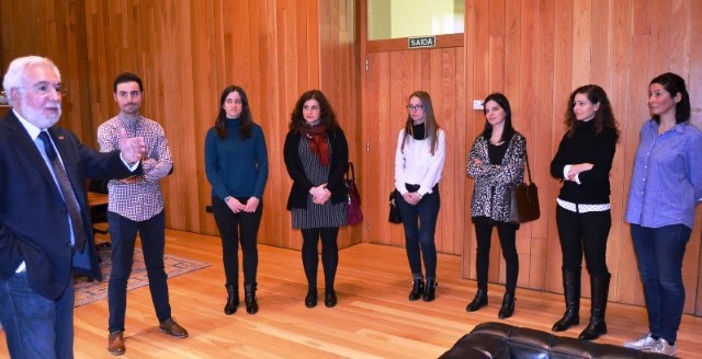 Un grupo de sete bolseiros comeza a súa formación práctica no Parlamento de Galicia 