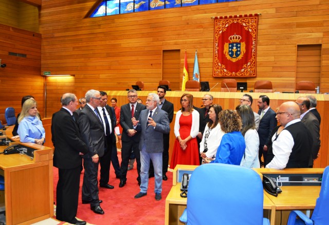 Unha delegación do estado brasileiro de Paraná e da provincia arxentina de Misiones visita o Parlamento de Galicia