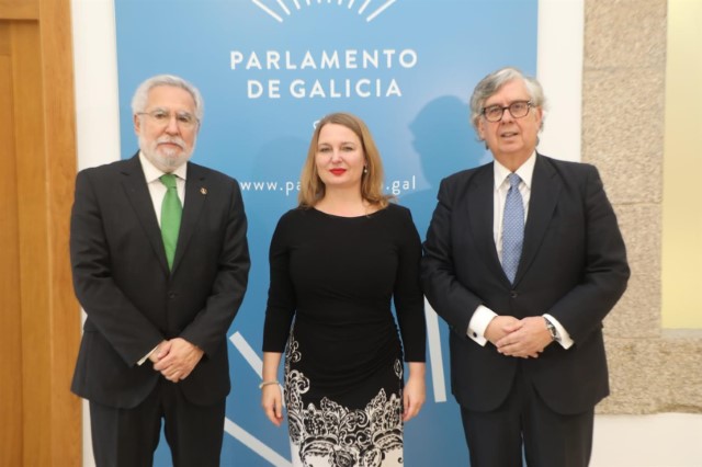 Visita institucional da embaixadora de Polonia ao Parlamento de Galicia