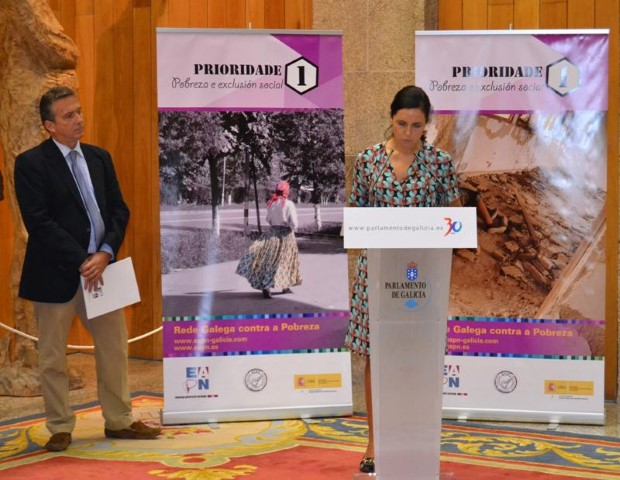 O Parlamento de Galicia acolle esta semana unha exposición fotográfica para concienciar sobre a pobreza e a exclusión social