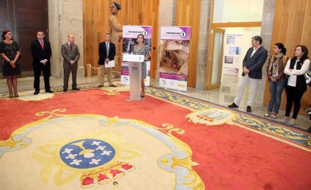 O Parlamento de Galicia acolle esta semana unha exposición fotográfica para concienciar sobre a pobreza e a exclusión social