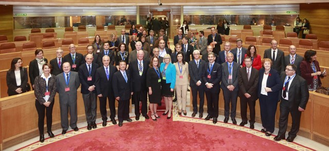 Foto oficial dos participantes na Asemblea Xeral da CALRE