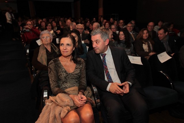 Pilar Rojo felicita a Fina Casalderrey polo seu ingreso na Real Academia Galega 
