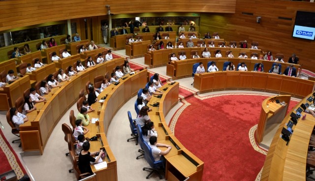 O presidente do Parlamento anima a incrementar a concienciación social sobre o traballo infantil e a discriminación das nenas