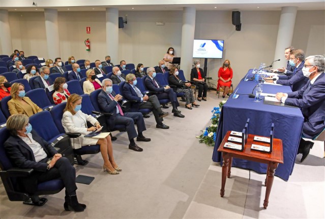 Santalices convida a ANFACO-CECOPESCA a trasladar propostas á comisión de reactivación do Parlamento