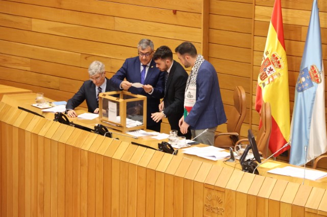 Constituída a XII Lexislatura do Parlamento de Galicia