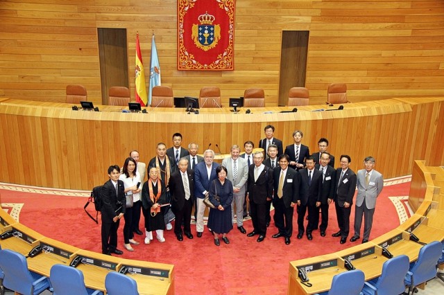 Unha delegación da illa xaponesa de Shikoku visita o Parlamento de Galicia