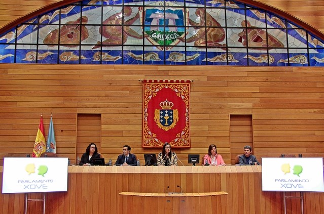 Rodríguez Arias  valora a achega de Parlamento Xove para poñer en valor a importancia do debate 