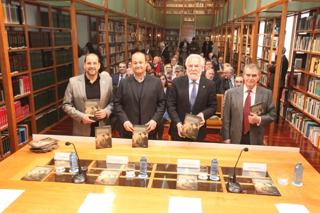 O presidente do Parlamento afirma que Carlos Casares é “fonte de inspiración para os que consideramos que a cultura galega ten vocación de universalidade”