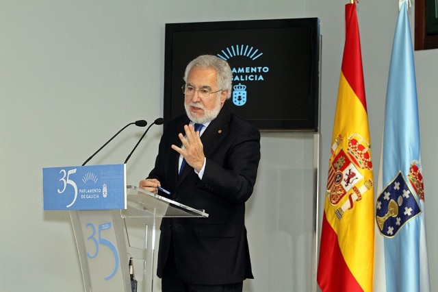 O presidente do Parlamento rende homenaxe a Domingo Fontán, “científico pioneiro” en moitos ámbitos