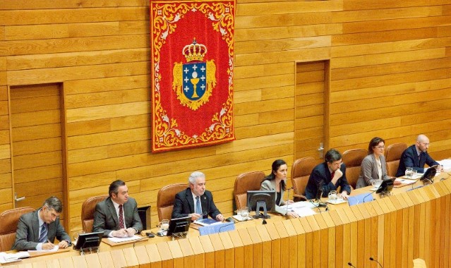 Miguel Santalices toma posesión como vicepresidente primeiro do Parlamento de Galicia