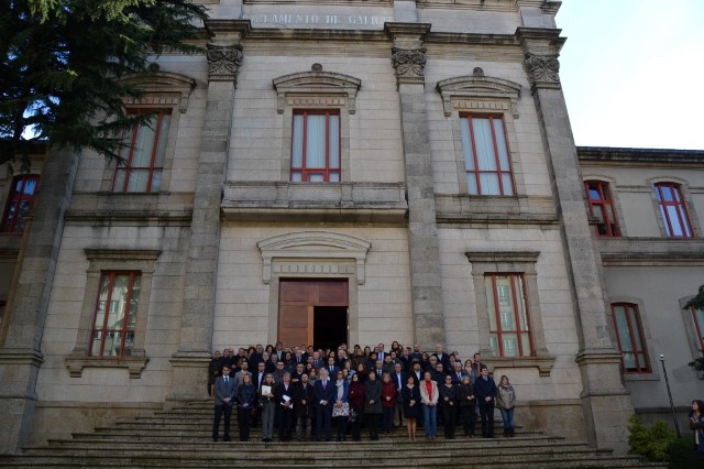 Minuto de silencio no Parlamento en memoria das mulleres asesinadas esta fin de semana