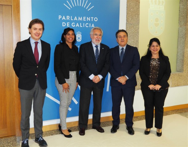 O embaixador de Cuba en España visita o Parlamento de Galicia