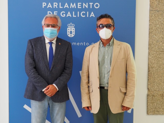 A ONCE colaborará co Parlamento de Galicia en materia de formación e accesibilidade das persoas con discapacidade visual