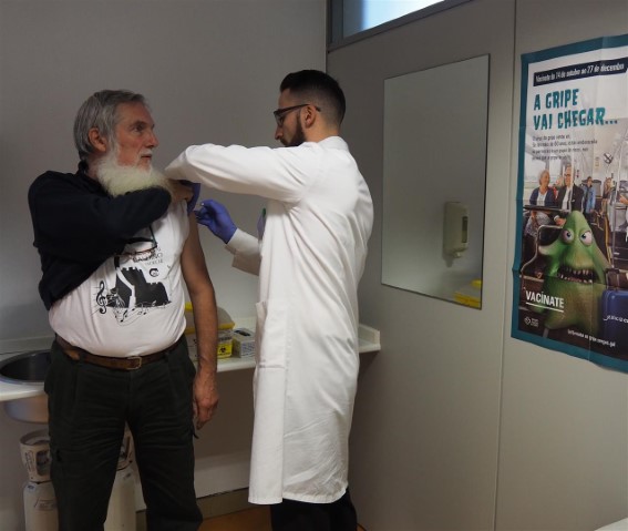 O Parlamento de Galicia anima á poboación a vacinarse contra a gripe